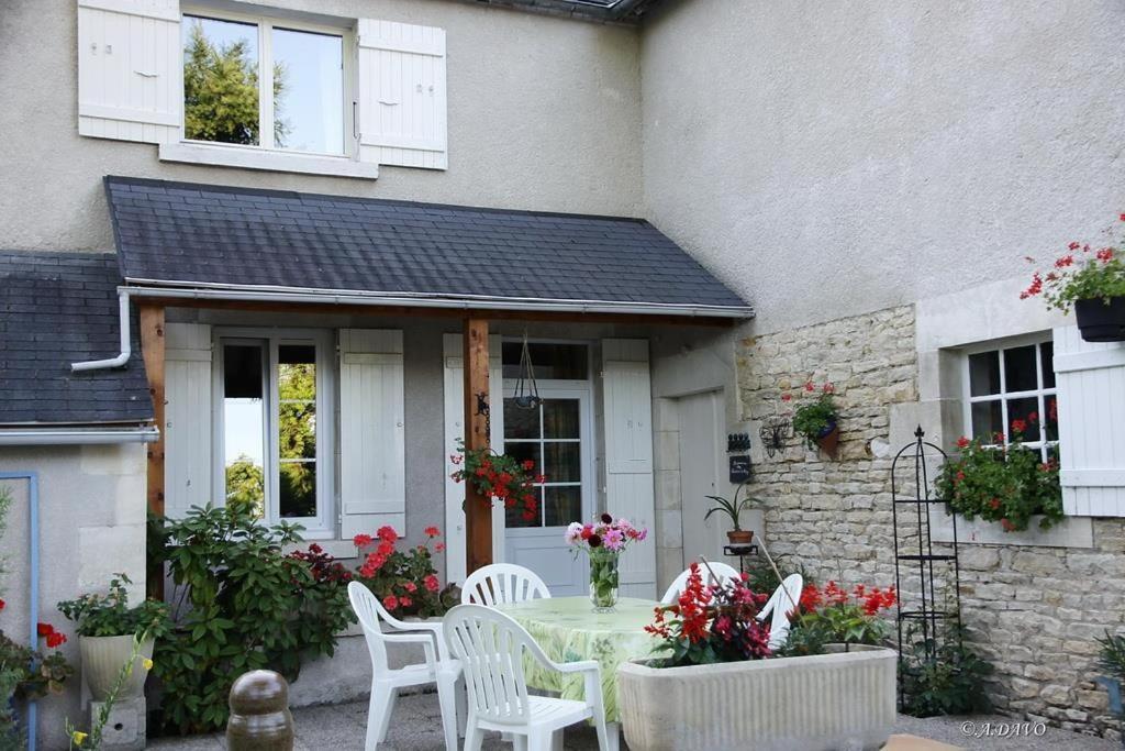 Hotel La Belle Des Champs Saint-Andelain Esterno foto